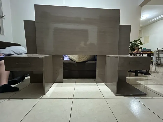 Cabeceira de cama de casal normal