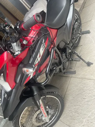 VENDO XRE 190 MOTO CONSERVADA !! 