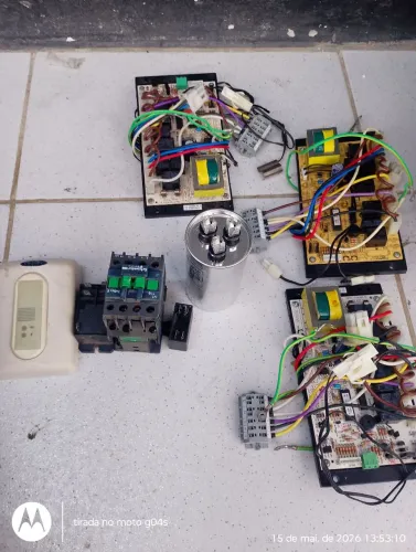 Vendo placas e peças para ar condicionado