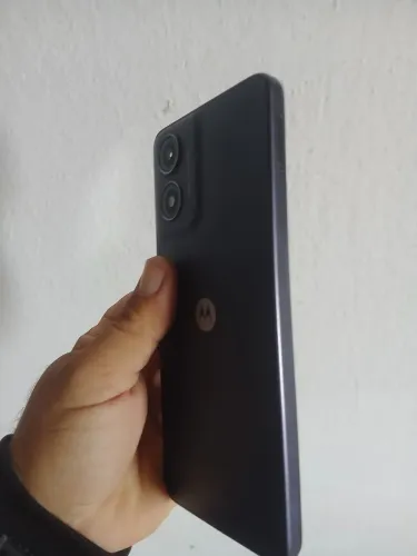 Celular motorola g04s seminovo sem marcas de uso