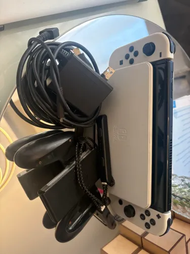 Nintendo swint oled
