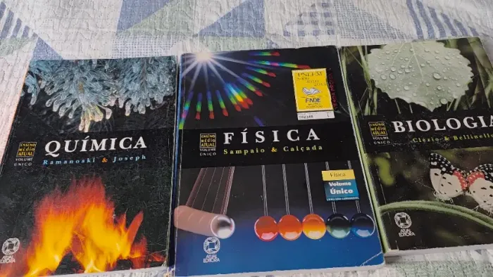 Coleção Ciências  da Natureza(Química, Física e Biologia), Editora  Atual
