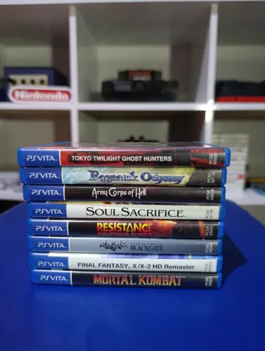 Lote com 8 jogos PS Vita