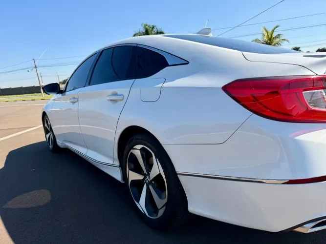 Honda Accord Sedan Touring 2.0 TB 16V Aut. 2019