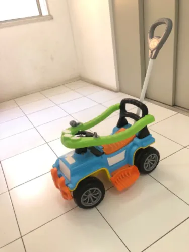 Vende-se carrinho de passeio da marca Moral jip jipe