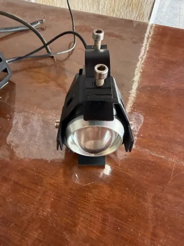 Farol milha auxiliar para moto