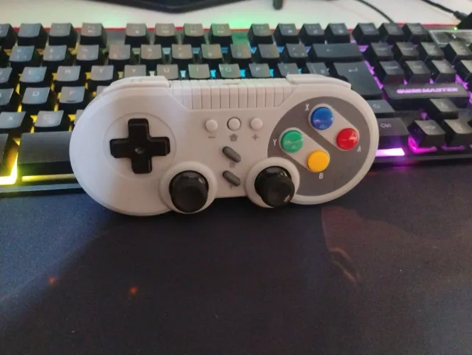 Controle Nintendo Switch retro