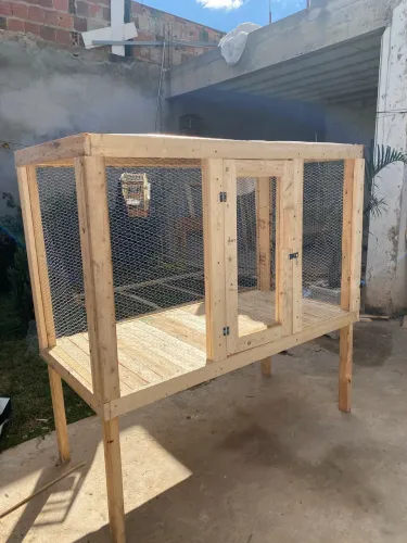 Viveiro artesanal para aves e pequenos animais 
