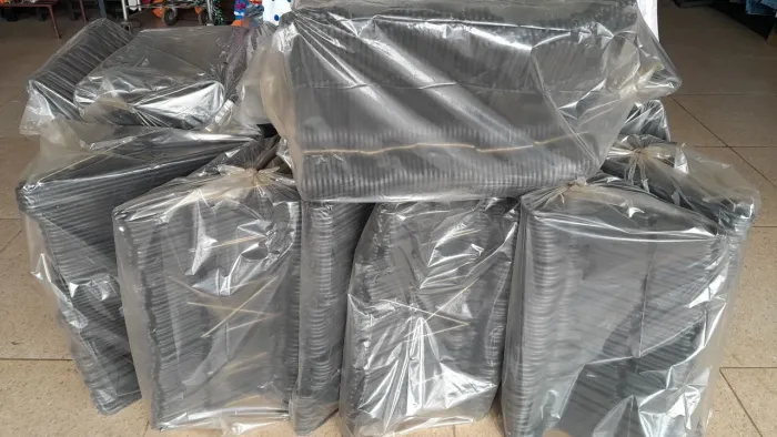 Cabides 600 unidades por 450 reais