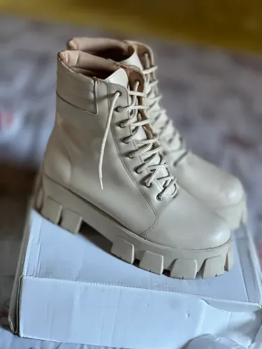 Vendo bota N39/40