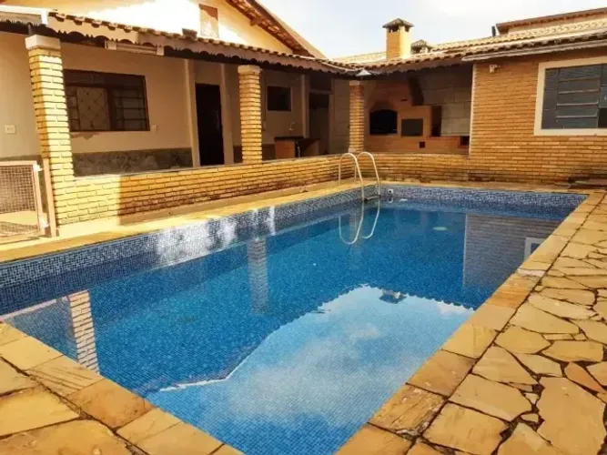 Casa 3 QUARTOS (Suíte) + Área Gourmet + Piscina em Artur Nogueira