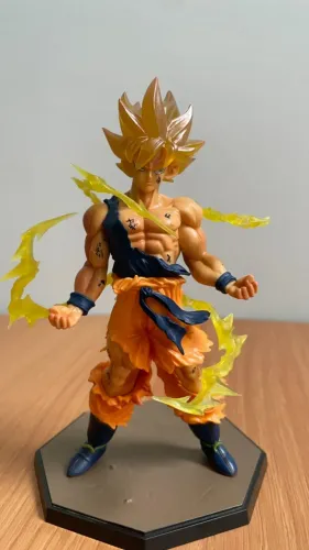 Action Figure Goku SS