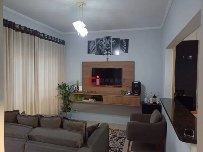 Casa com 4 dormitórios à venda, 220 m² por R$ 800.000,00 - Jardim Europa - Jaguariúna/SP