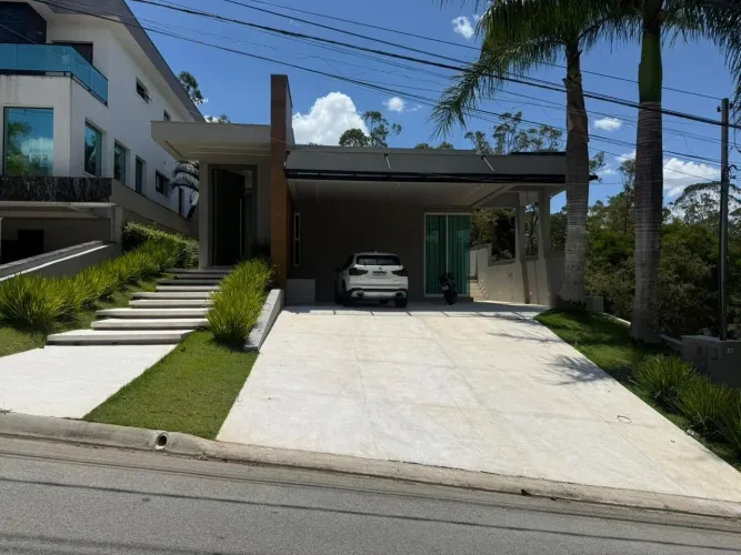Casa em Condomínio para Locação em Jandira, Jardim do Golf I, 3 dormitórios, 3 suítes, 4 b