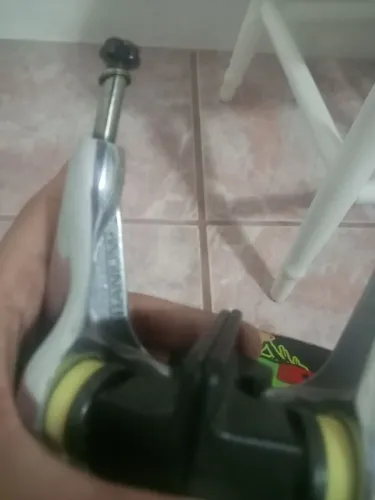 Truck de skate independent Titanium 