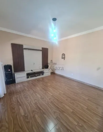 Chácara - Vila Garcia/São Silvestre - Jacareí - 2 Dormitórios - 1.100m².