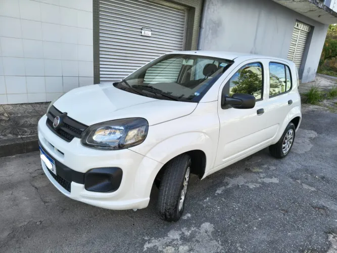 Fiat Uno Attractive 1.0 EVO Fire Flex 8V 5P 2021