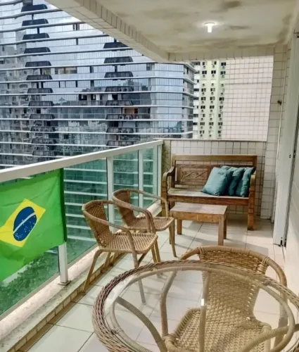 Apartamento no La VIsta com 82m² Vista Mar Andar Alto