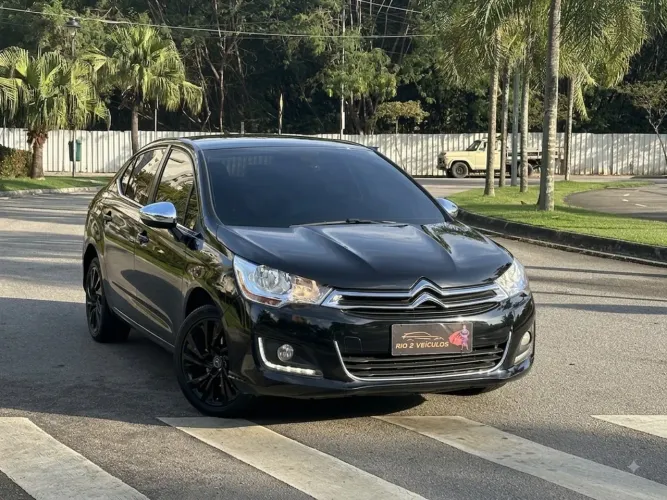 Citroen C4 Lounge Tendance 1.6 Turbo 4P AUT 2015