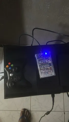 Xbox 360 com HD cheio de jogos