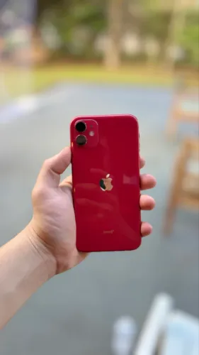 Vendo iPhone 11 Vermelho (PRODUCT RED)
