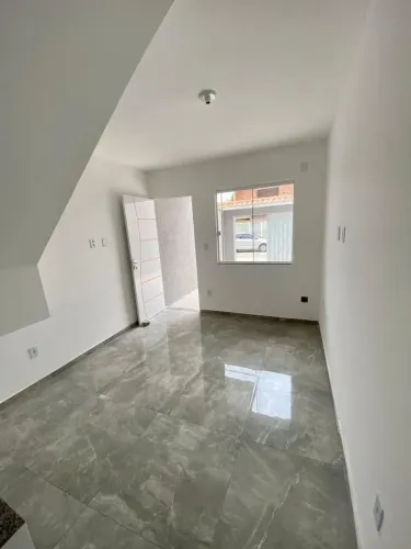 CASA COM 3 QUARTOS EM SANTA EUGÊNIA