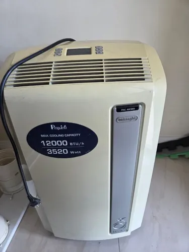 Ar Condicionado Portátil Delonghi Pinguino 12.000 Btus 127V