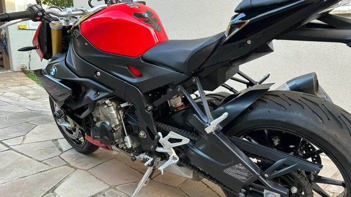 BMW S1000R