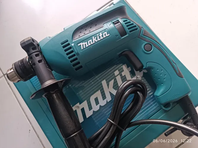 Furadeira de impacto HP1640 Makita
