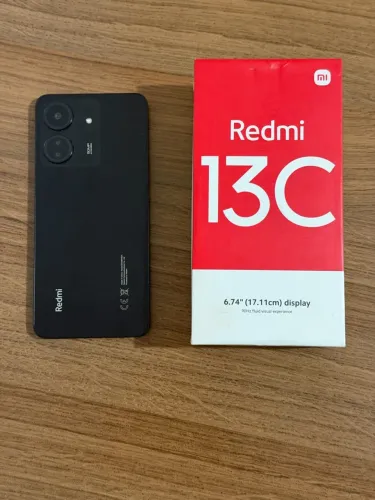 ? Redmi 13C - Excelente Estado (Com Caixa) Vendo celular Redmi 13C em perfeito estado
