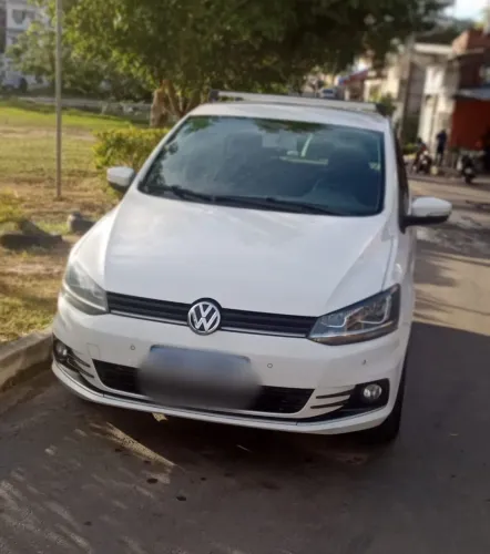 Volkswagen Fox Comfortline 1.6 Flex 8V 5P 2017