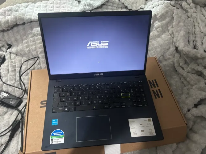 Vende-se notebook asus 