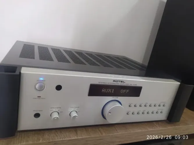 Amplificador Integrado Rotel RA 1070