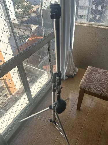 Pedestal para microfone