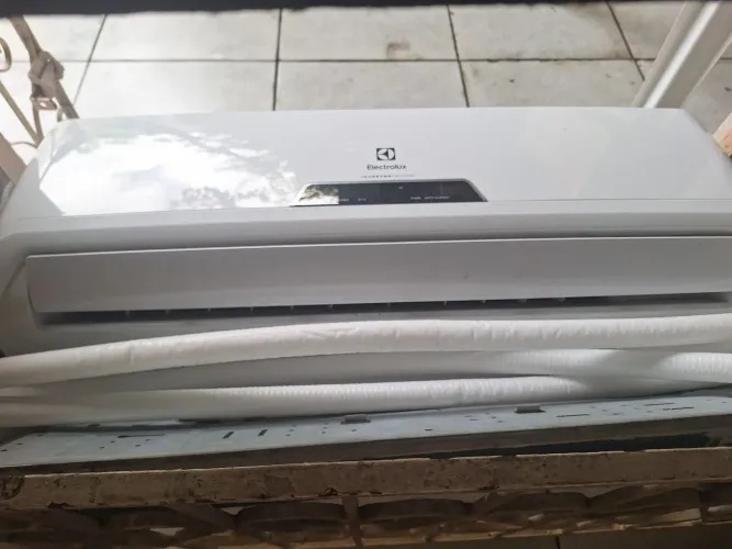 Vende-se Ar condicionado Inverter 12bts Eletrolux