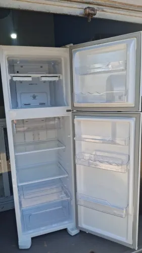 Geladeira electrolux