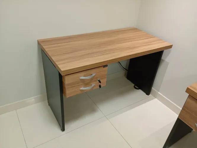 Mesa 40mm tampo grosso do novas loja Centeraço mesas avista 830.00 ZAP *