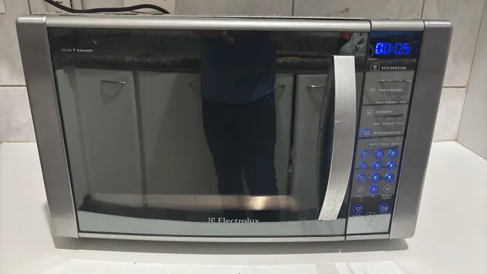 Microondas Electrolux Inox Lindíssimo - Muito Conservado