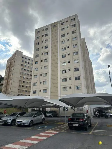 Apartamento à venda, 02 Quartos e 01 Vaga, no Condomínio Ville Hamilton, no bairro Milioná