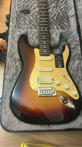 Guitarra fender ultra ii Hss