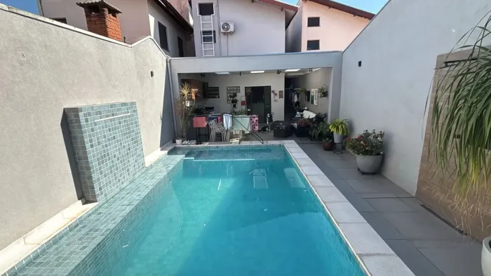 Casa com piscina - Jardim Pacaembu - Jundiaí - SP