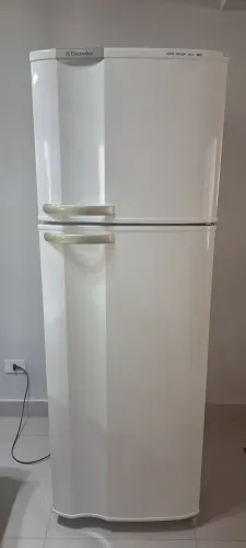 GELADEIRA ELECTROLUX (REVISADA)