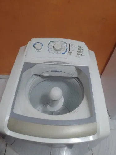 Vende Sé máquina de lavar roupa LTC 10 kilos