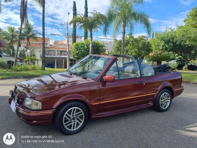 Ford Escort XR3 1.8 / 1.6 Conversível 1989