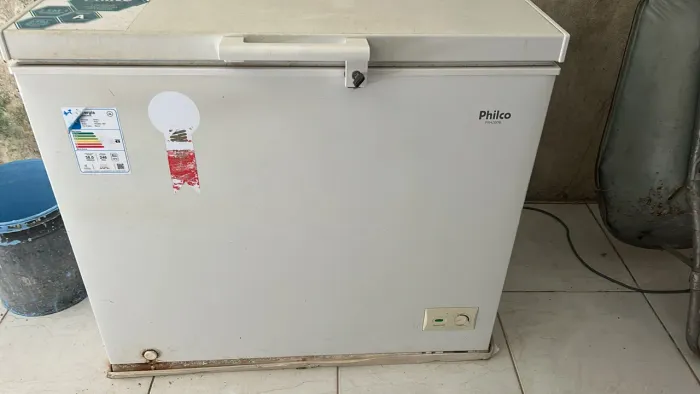 Freezer Philco 246L 220v,conservada