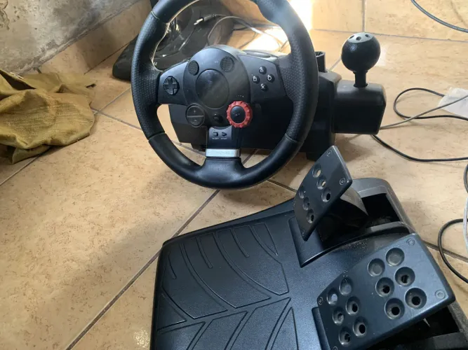 Volante logitech gt drivings