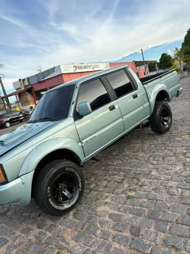 Mitsubishi L200 GLS 2.5 4X4 CD Diesel 2002
