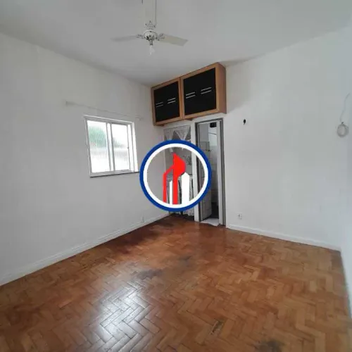 Kitnet/Conjugado : / Residencial / Centro