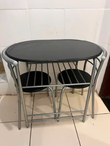 Vendo mesa cozinha conservada