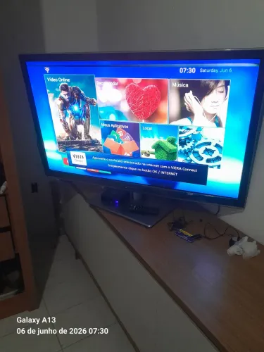Vendo TV Panasonic com TV inbox oportunidade